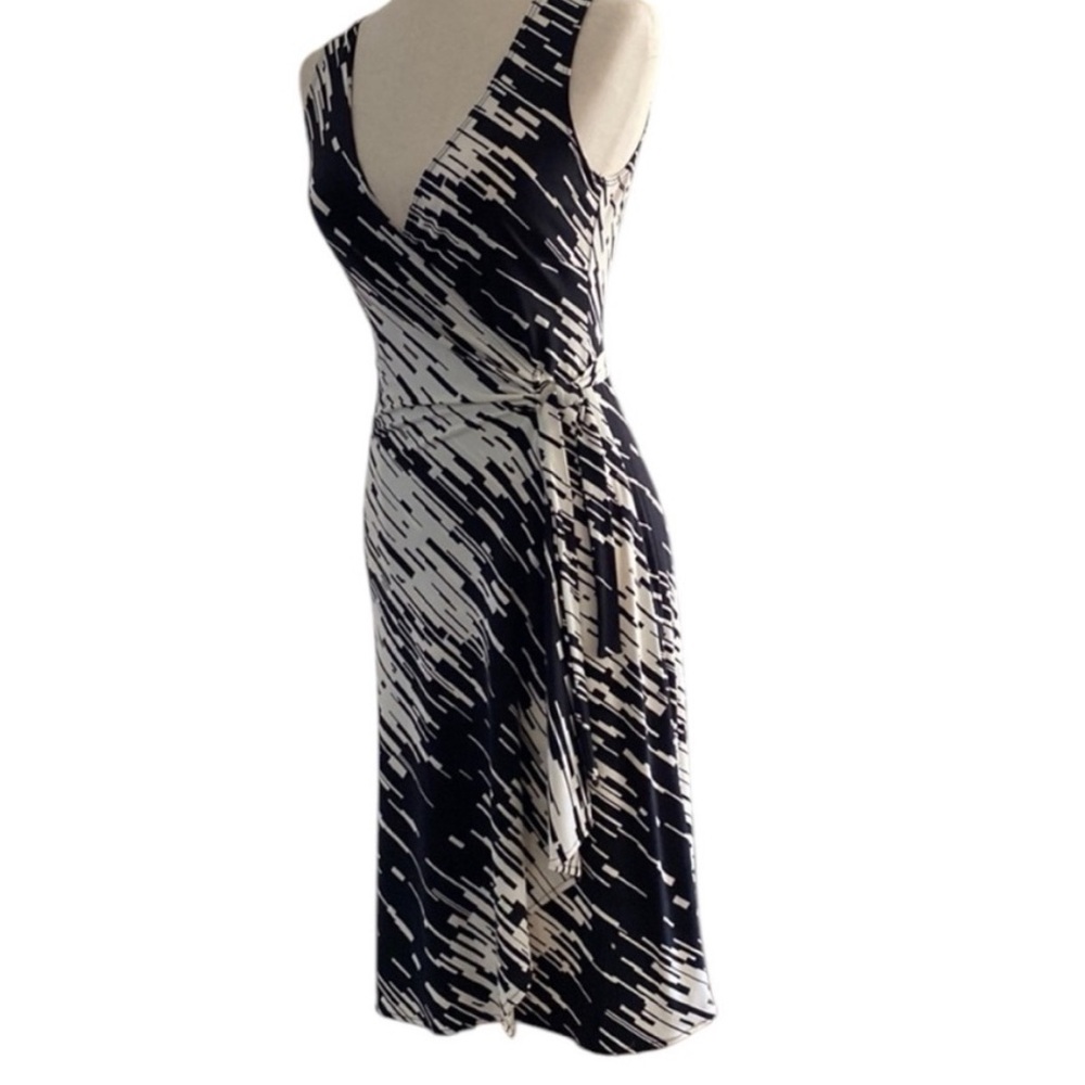 BCBGMaxAzria Black & Écru Lightning Edge Bodycon Wrap Dress Sz XS. NWT - Picture 5 of 14